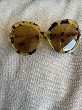 Gucci Tortoiseshell Frame with Tiffany blue Trim Women’s Sunglasses